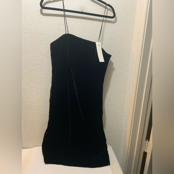 NWT WORTH Black Strapless Velvet  Dress size 12 - Picture 1 of 9